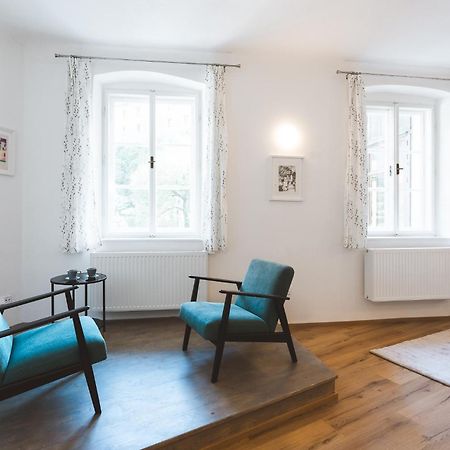 Downtown Apartments チェスキー クルムロフ エクステリア 写真