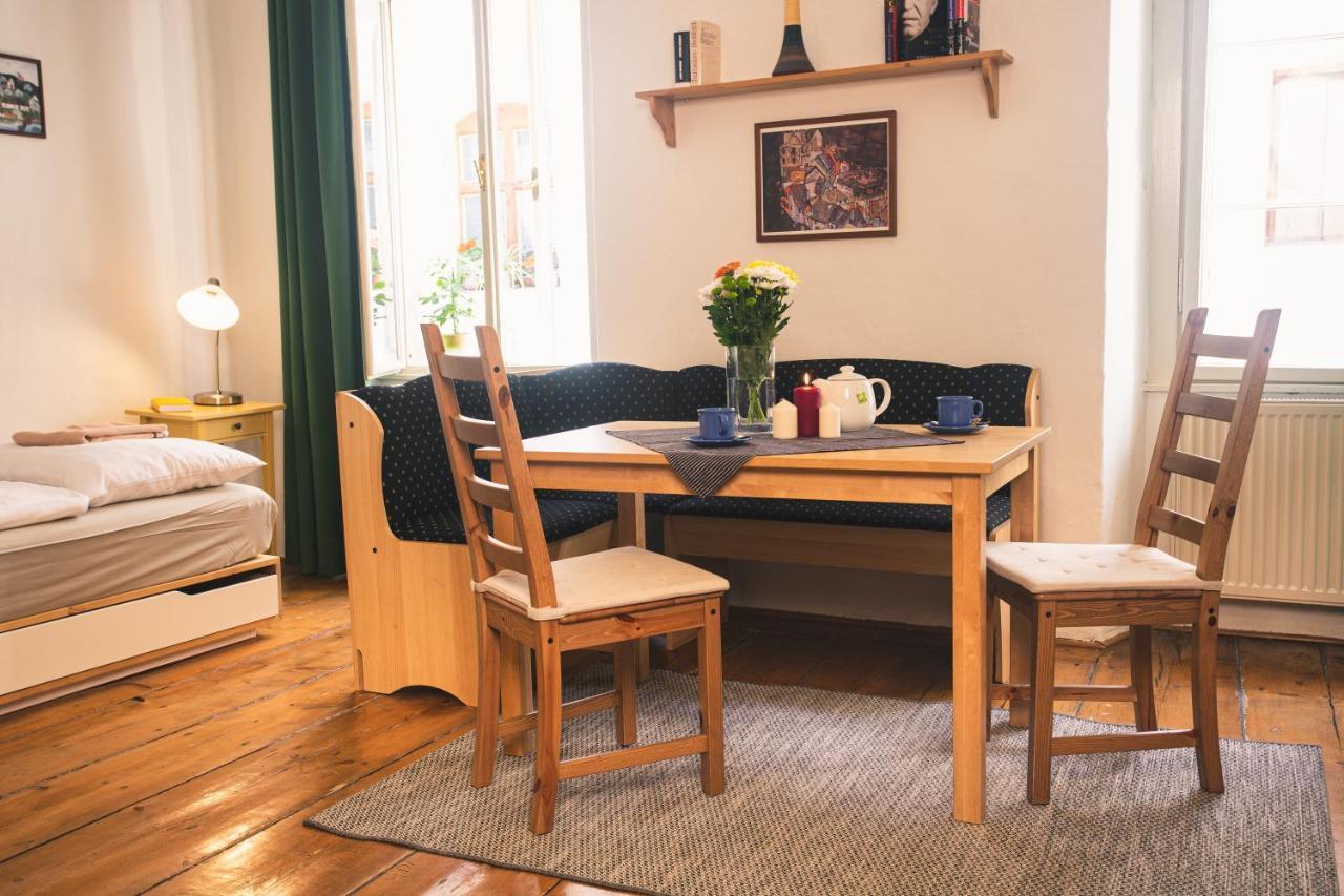 Downtown Apartments チェスキー クルムロフ エクステリア 写真