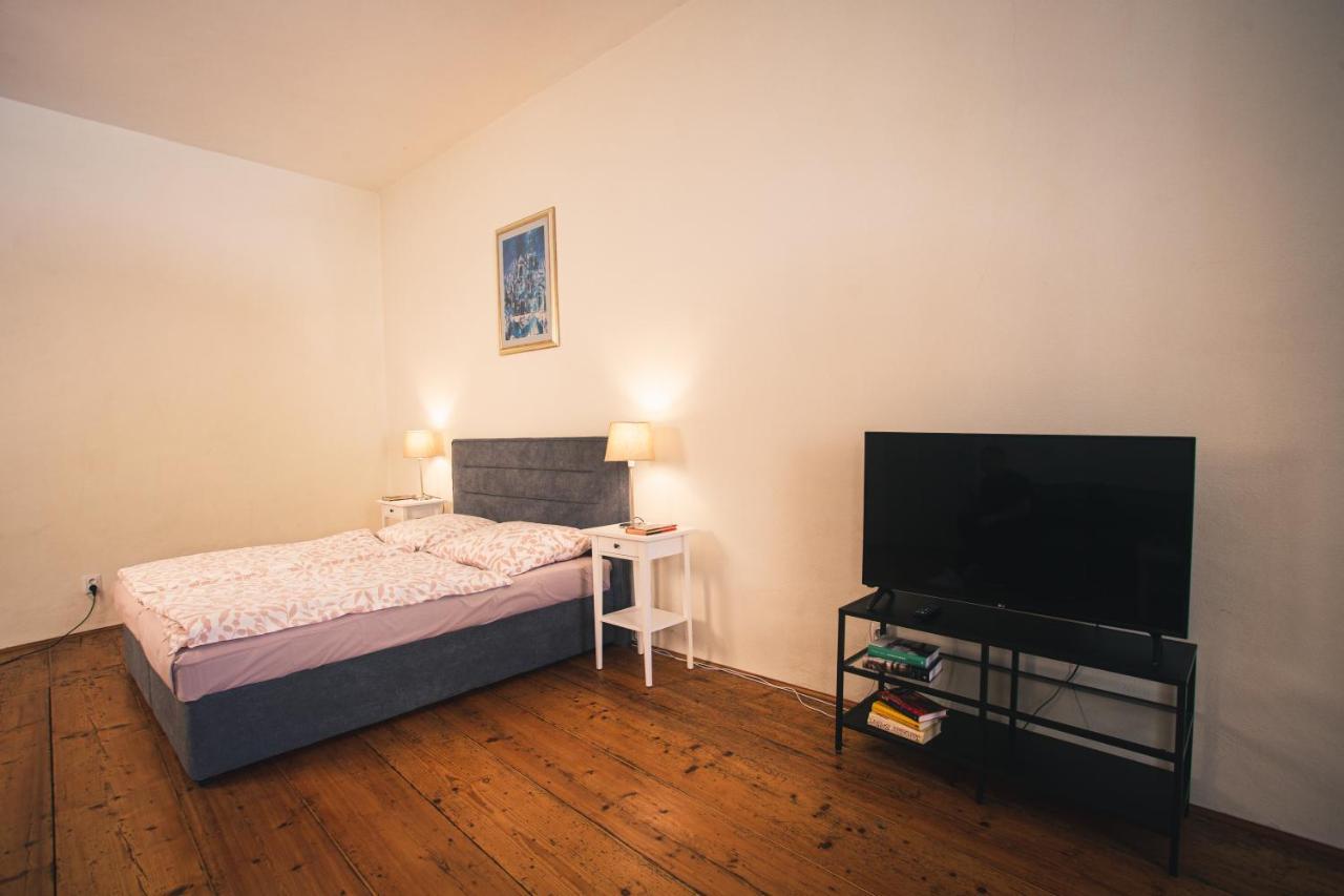 Downtown Apartments チェスキー クルムロフ エクステリア 写真